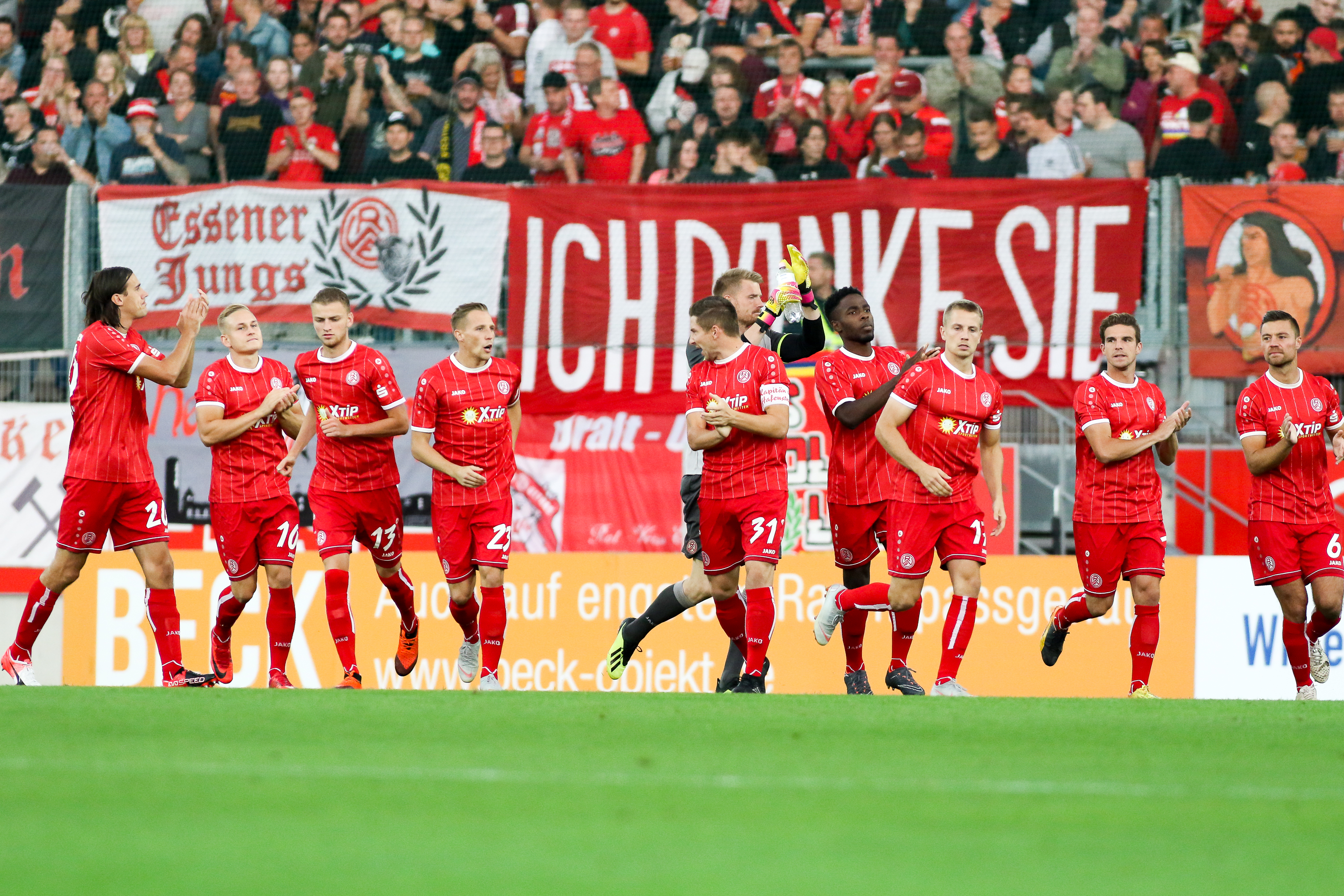 Nach 0:2 Rückstand erkämpften sich die Rot-Weissen noch ein 2:2. (Foto: Endberg)