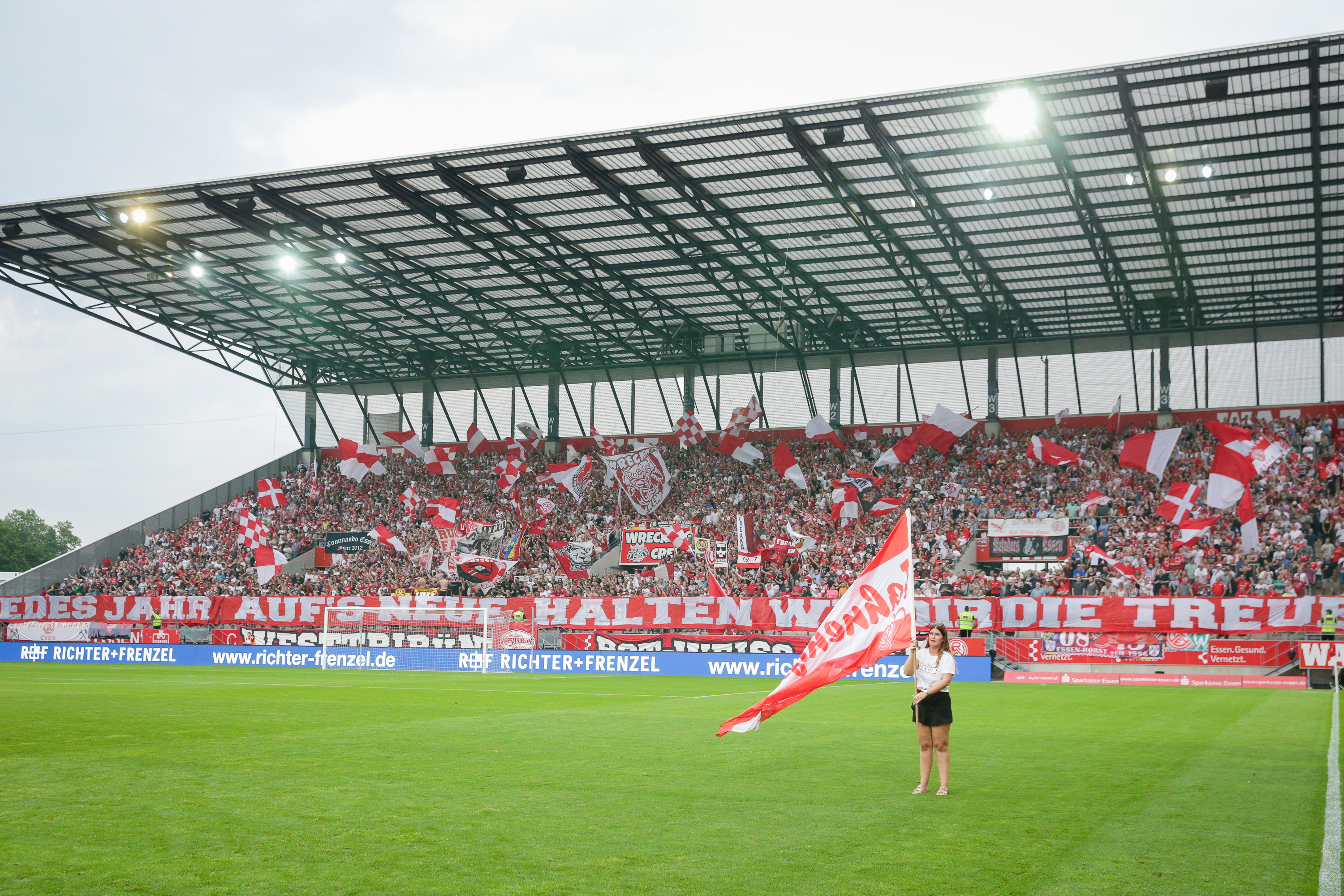 Am 30. Oktober treffen die Rot-Weissen im Niederrheinpokal auf die Spvg Schonnebeck. (Foto: Endberg)