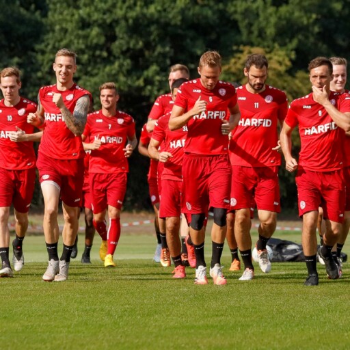 Kleiden wie die Rot-Weissen