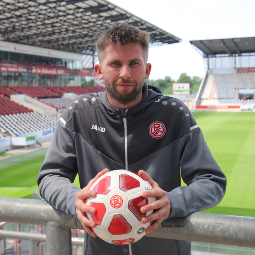 RWE sichert sich Raphael Koczor