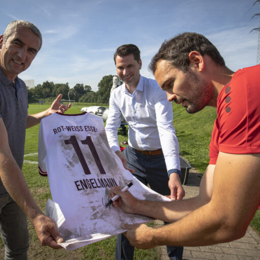 Legendäres Engelmann-Trikot ersteigern!