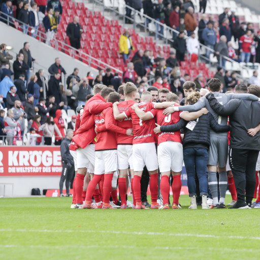 RWE-Mannschaft packt an!