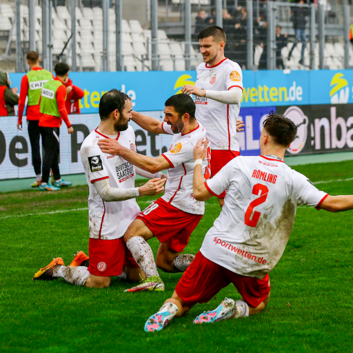 Engelmann und Berlinski! RWE schlägt Freiburg