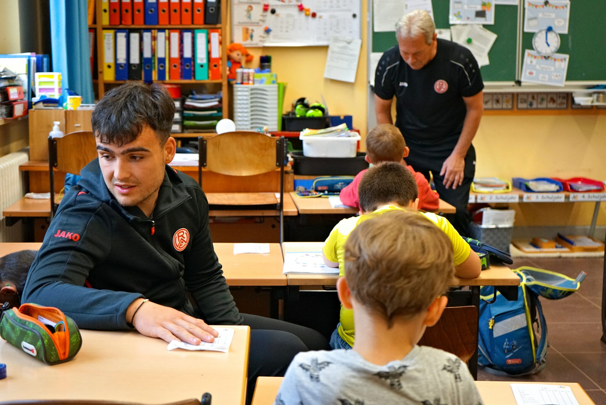 Die Juniorentrainer Luca Mastrangelo und Wilfried Tönneßen