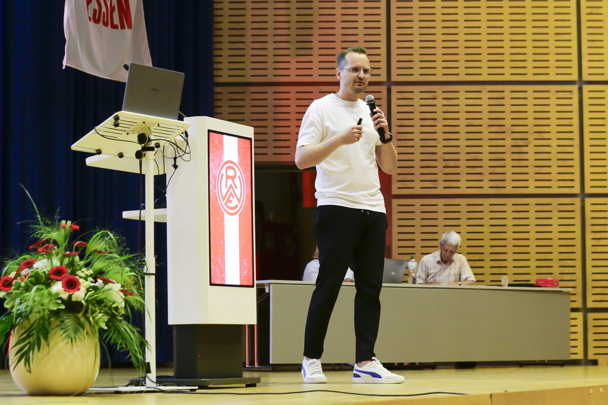 RWE-JHV vorzeitig beendet – Rot-Weiss Essen