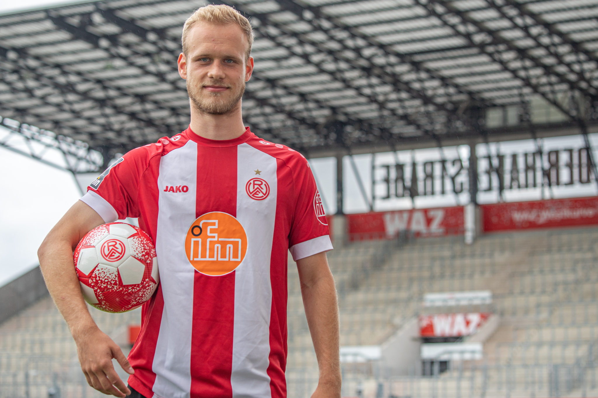 Lucas Brumme kickt bis 2024 für Rot-Weiss Essen.