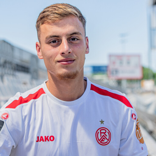 RWE leiht Marvin Obuz aus