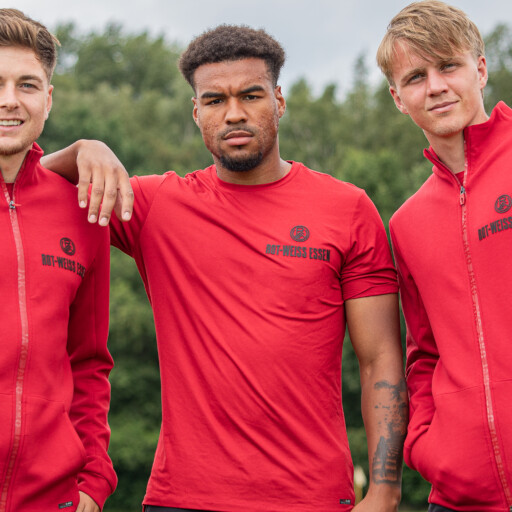 Sportzeug jetzt im Shop!