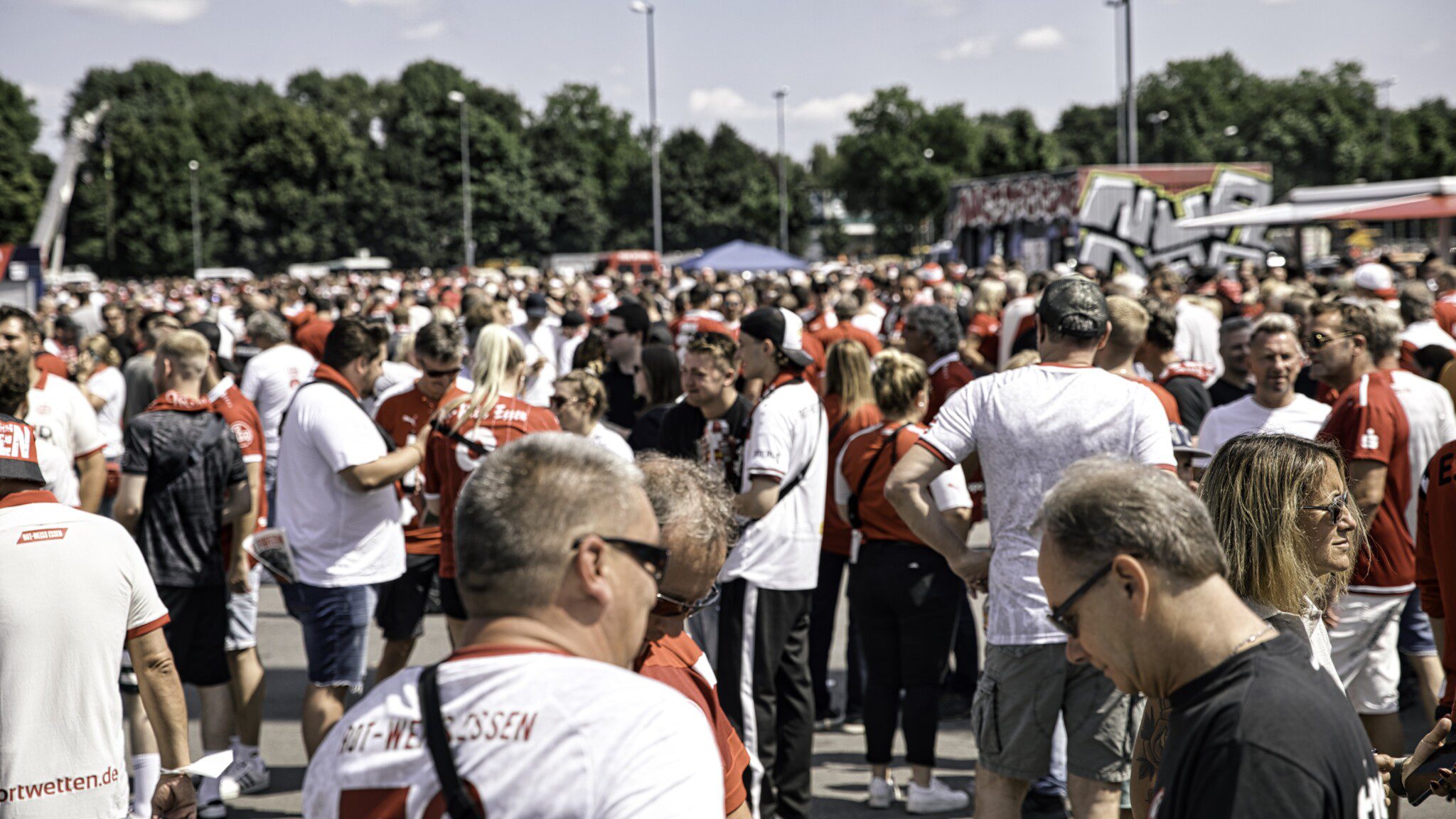 Fan-Hinweise zum DFB-Pokal-Spiel gegen den HSV – Rot-Weiss Essen