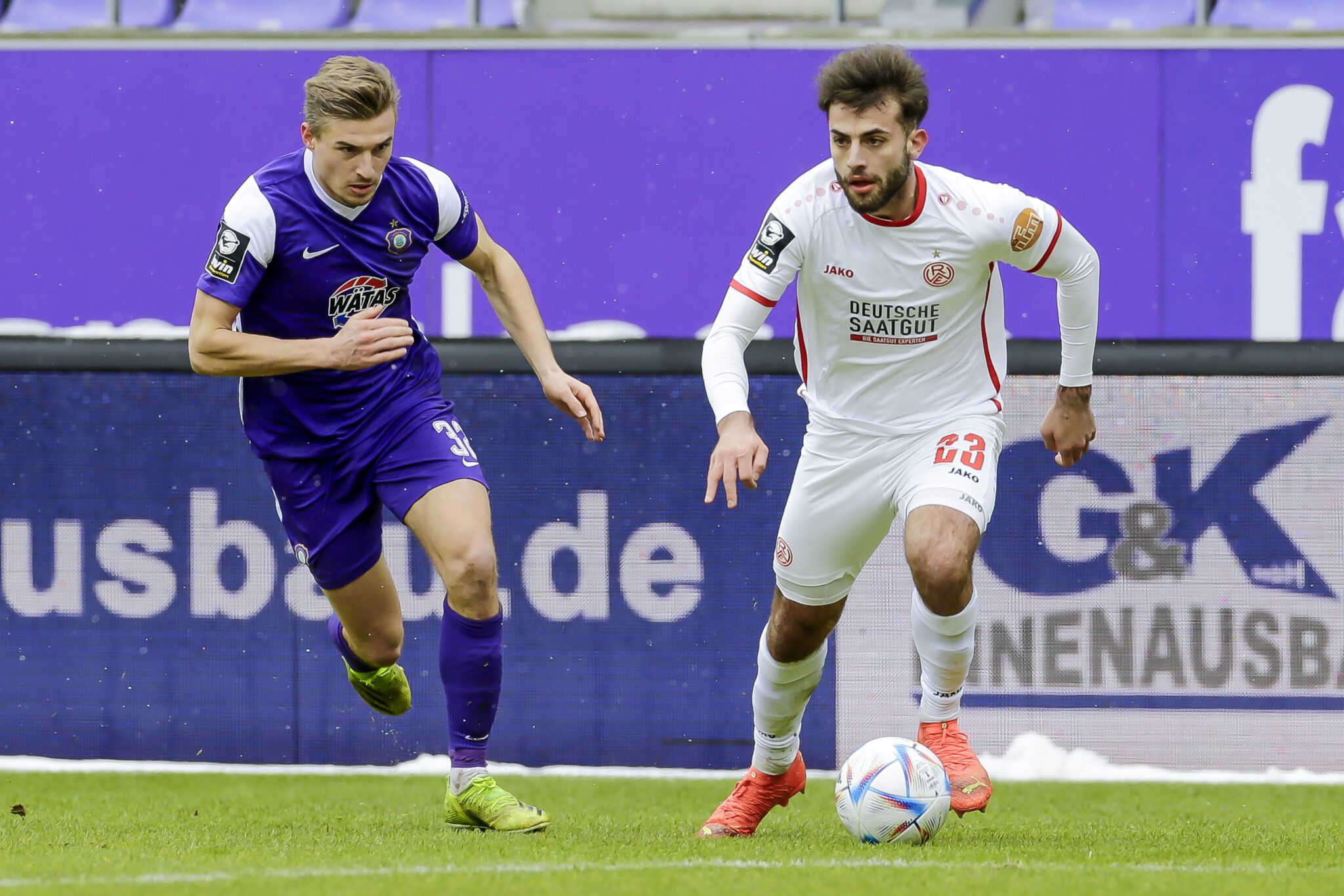 Unter Flutlicht zum ersten Dreier! – Rot-Weiss Essen