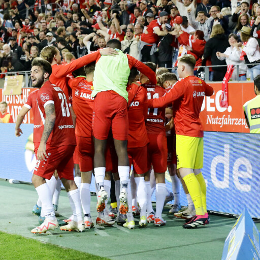 Last-Minute-Sieg im Westduell!