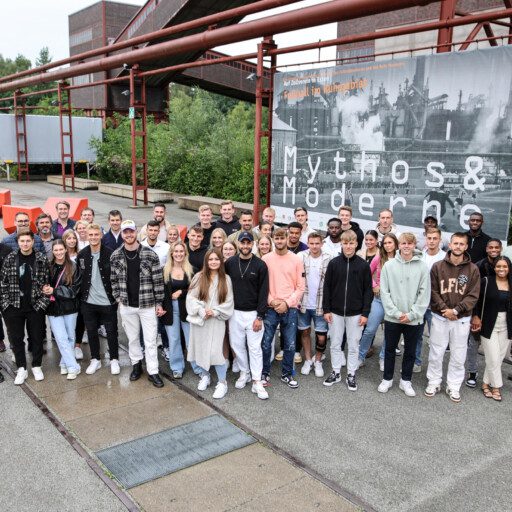 RWE-Team macht Stadtrundfahrt und besucht Ruhr Museum