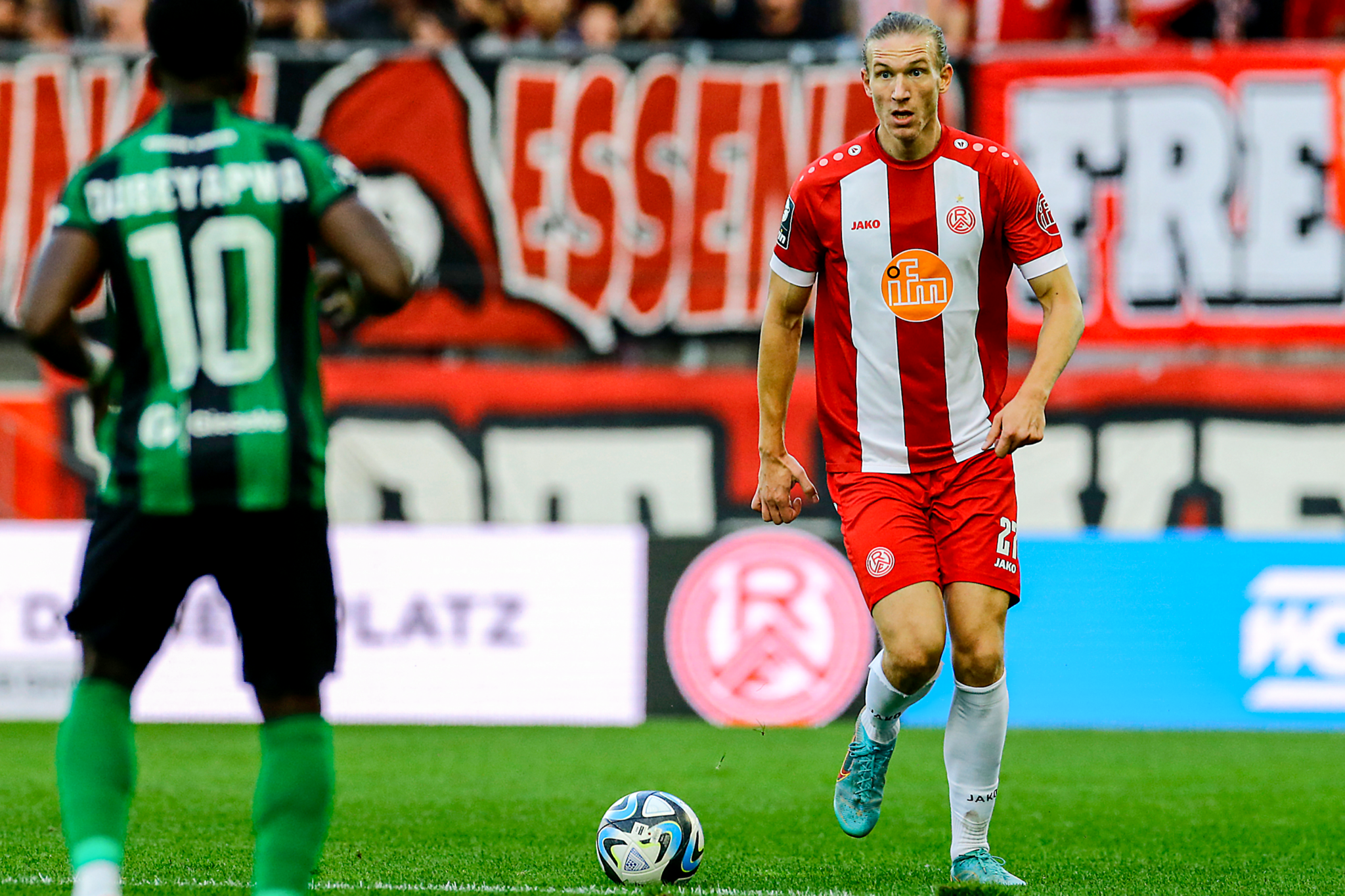 Kaum ist die letzte Heimpartie von Rot-Weiss Essen vorbei, sind alle Blicke auf das nächste Spiel an der Hafenstraße gegen Jahn Regensburg gerichtet.