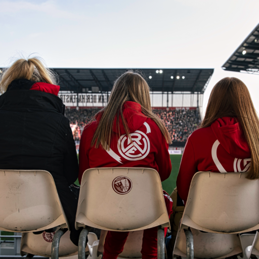 Pfandsammeln für den guten RWE-Zweck