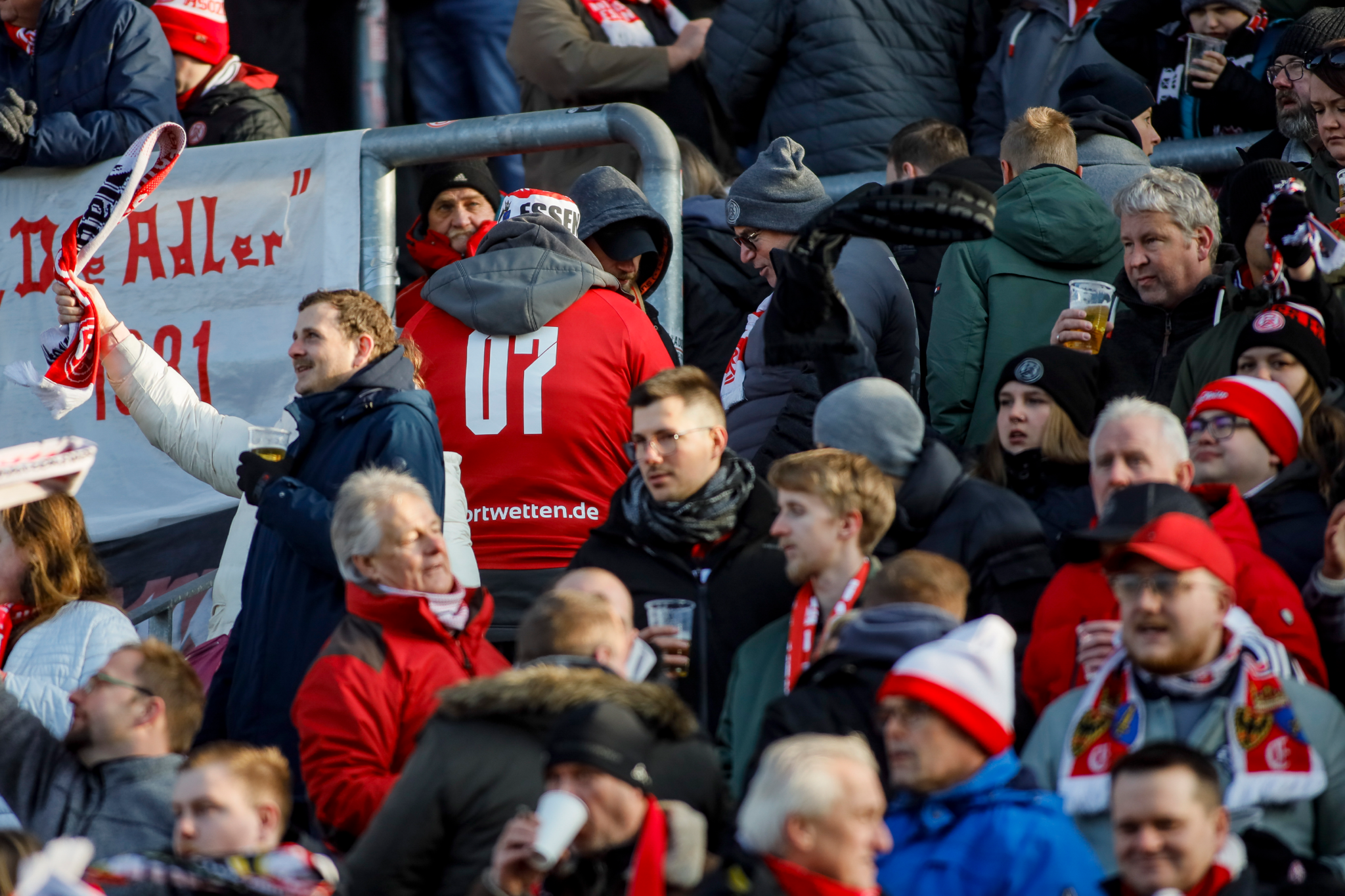 Über 16.500 Fans werden Rot-Weiss Essen gegen Ulm im Stadion an der Hafenstraße unterstützen.