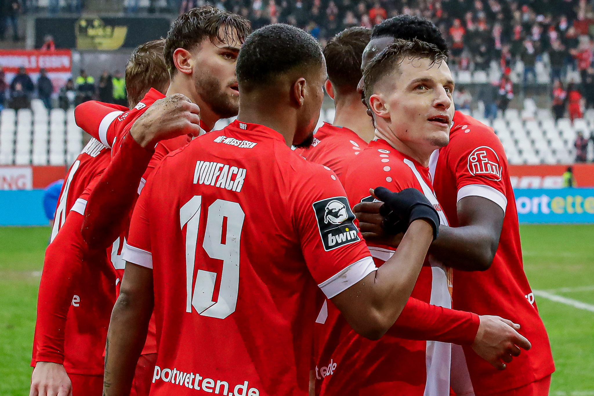 Auf Rot-Weiss Essen warten in der 3. Liga noch acht Partien.
