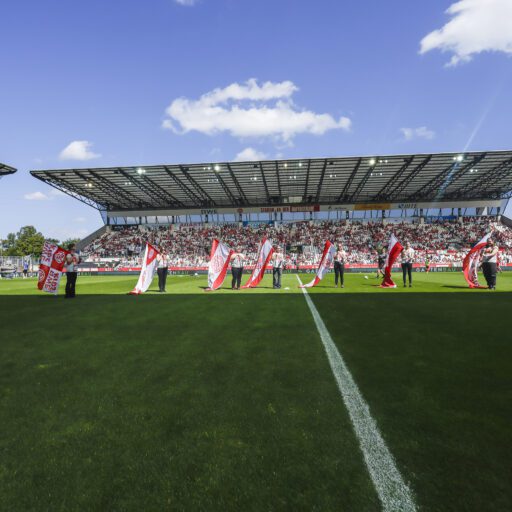 Fan-Hinweise zum Niederrheinpokalspiel gegen SpVgg Sterkrade 06/07