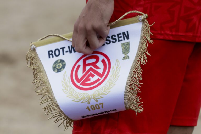 Niederrheinpokal gegen Sportfreunde Broekhuysen: Vorverkauf ab Dienstag – Rot-Weiss Essen