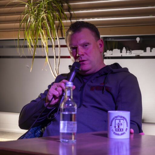 Zwei Stunden lang Hüttenabend mit Uwe Koschinat
