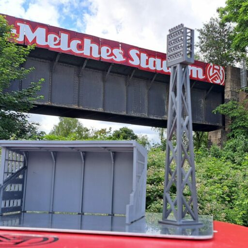 Pfandbecheraktion für GMS-Initiative: Dein Becher, Deine Tribüne