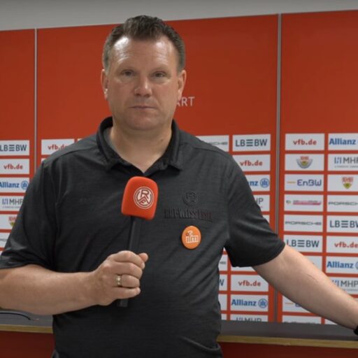 Interview mit Uwe Koschinat nach dem letzten Ligaspiel