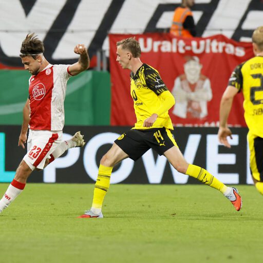 Highlight vor St. Pauli: DFB-Pokal-Trikots aus Dortmund-Spiel werden versteigert