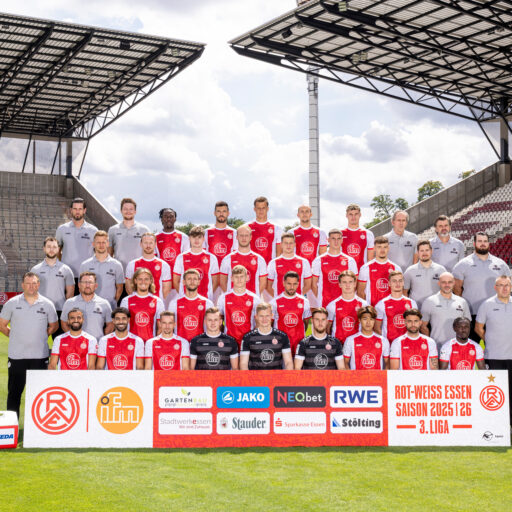 Das offizielle Mannschaftsfoto für die Saison 2025/26