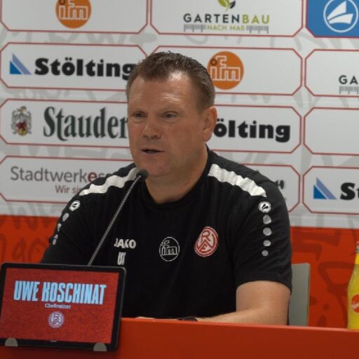Vor dem Auswärtsspiel beim SV Wehen Wiesbaden: Die Pressekonferenz mit Uwe Koschinat