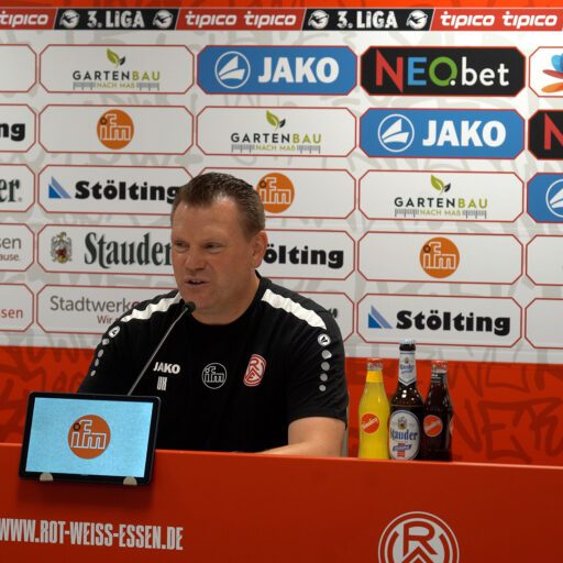 Pressekonferenz vor Regensburg