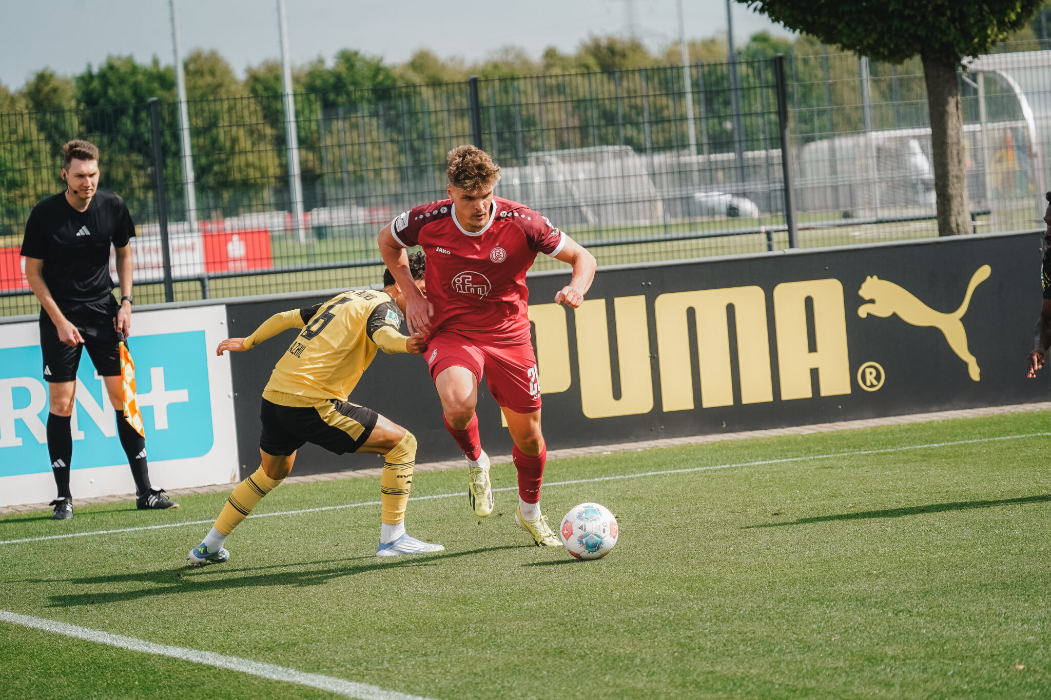 Nils Kaiser trifft zum 1:0-Testspielsieg gegen den BVB II – Rot-Weiss Essen