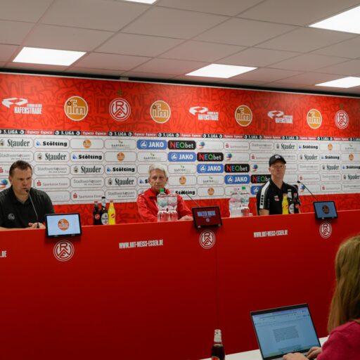 Pressekonferenz nach Osnabrück