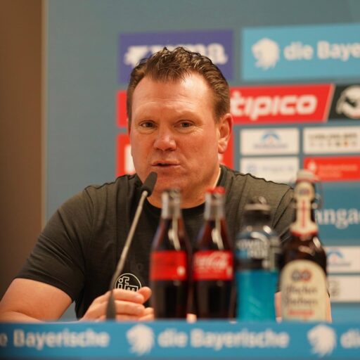 Pressekonferenz nach 1860 München