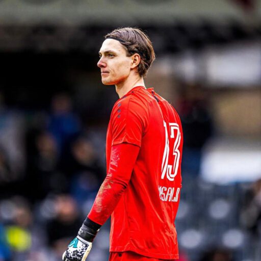 RWE nimmt Torwart Tino Casali unter Vertrag