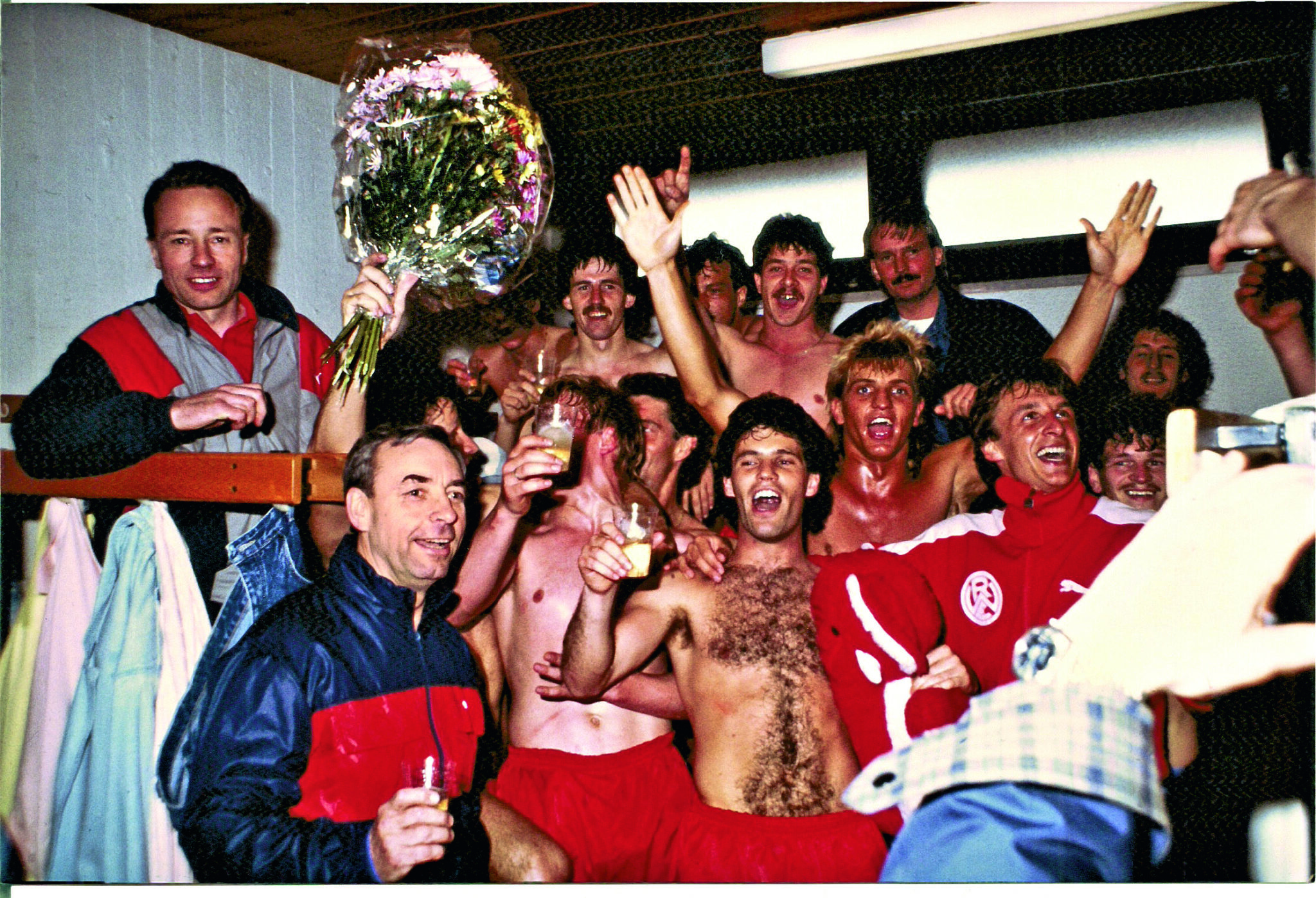Vor 40 Jahren – Abstiegstrauma überwunden: Nach zwei Anläufen zurück in die 2. Bundesliga – Rot-Weiss Essen