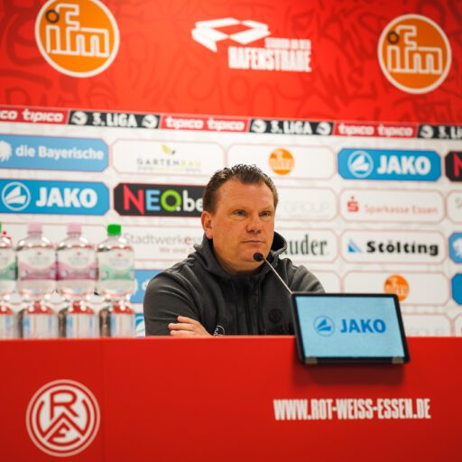 Pressekonferenz vor FC Erzgebirge Aue