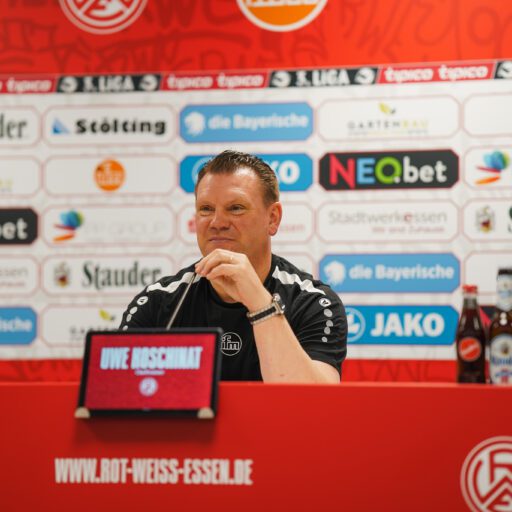 Pressekonferenz vor Viktoria Köln