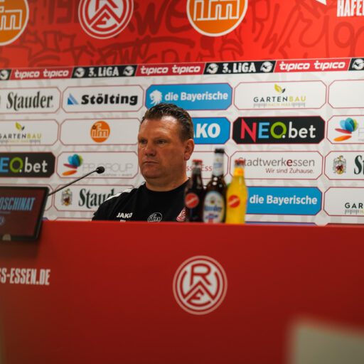 Pressekonferenz vor Saarbrücken