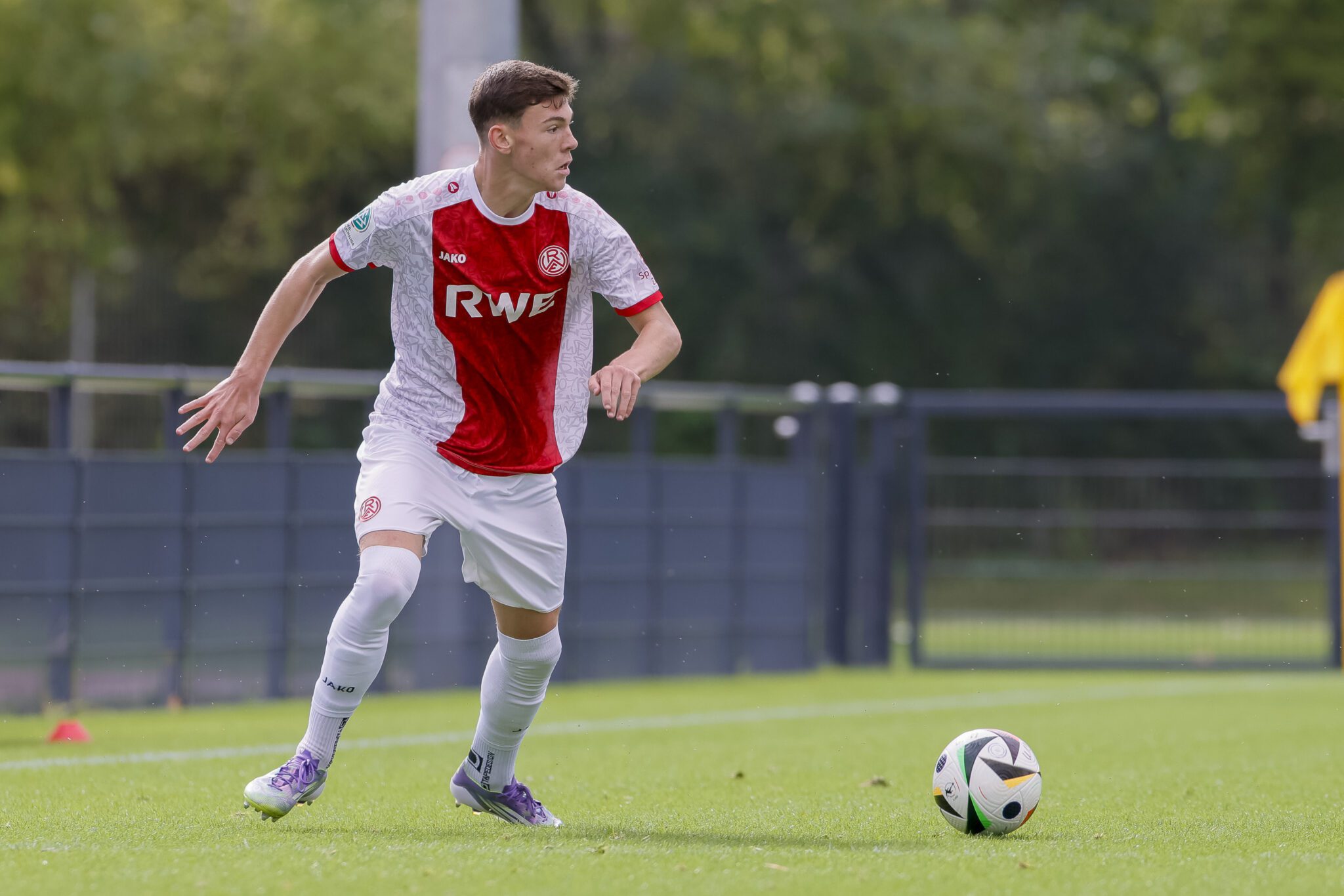 U19 empfängt Rot-Weiß Oberhausen zum ersten Heimspiel an der Seumannstraße – Rot-Weiss Essen