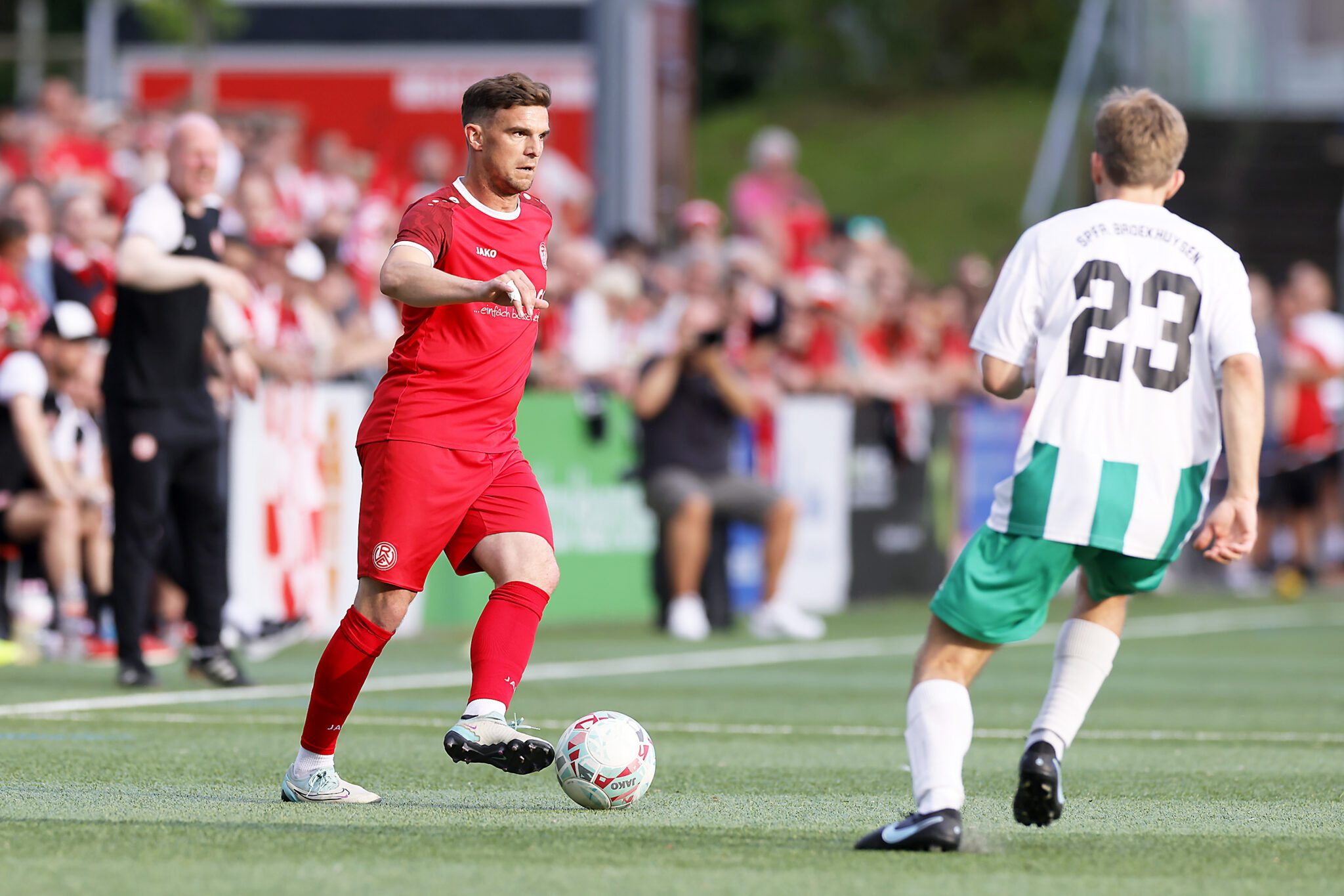 Dritter Aufstieg in Folge! Die "Zwote" spielt künftig Landesliga – Rot-Weiss Essen