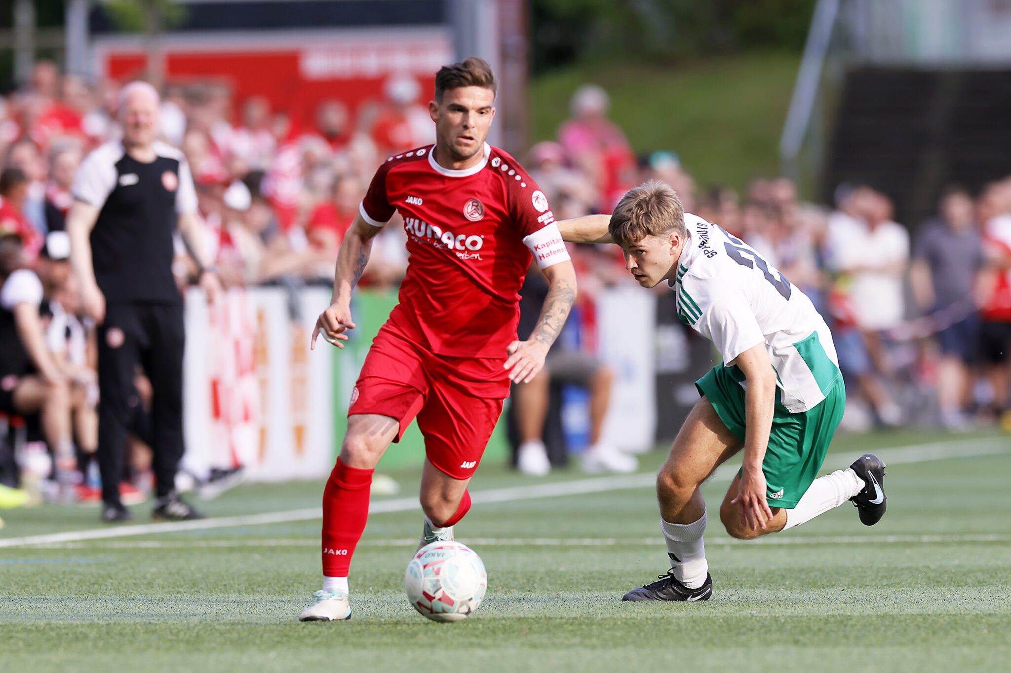 Dritter Aufstieg in Folge! Die "Zwote" spielt künftig Landesliga – Rot-Weiss Essen