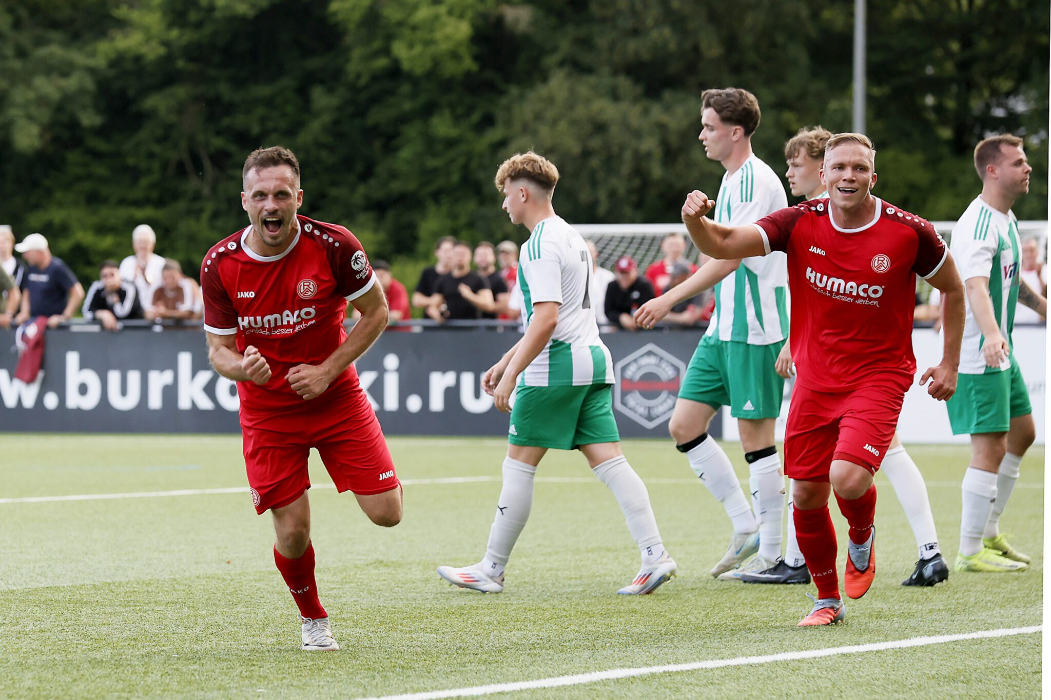 Dritter Aufstieg in Folge! Die "Zwote" spielt künftig Landesliga – Rot-Weiss Essen