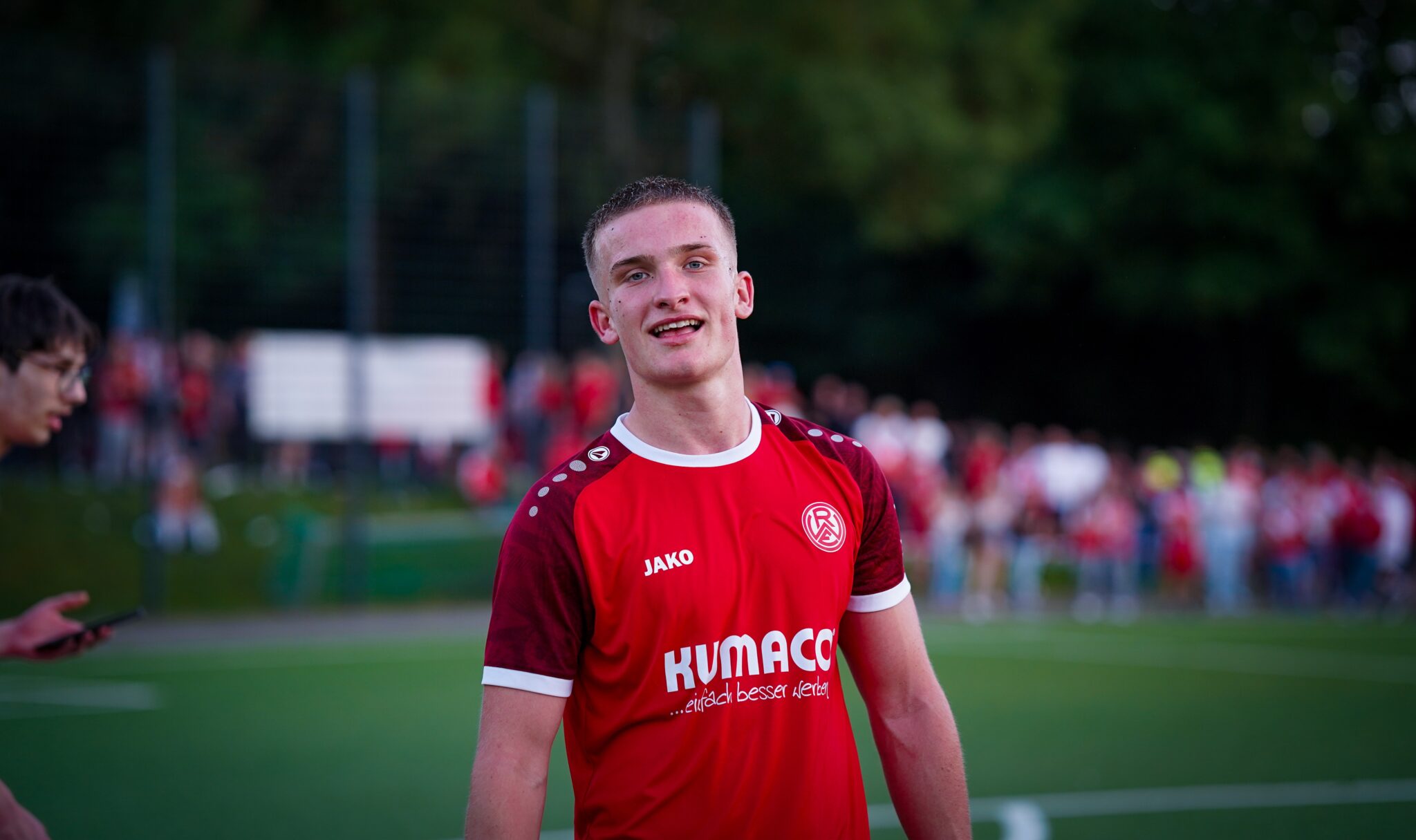 RWE verleiht Nico Schulte-Kellinghaus zu Wattenscheid 09 – Rot-Weiss Essen