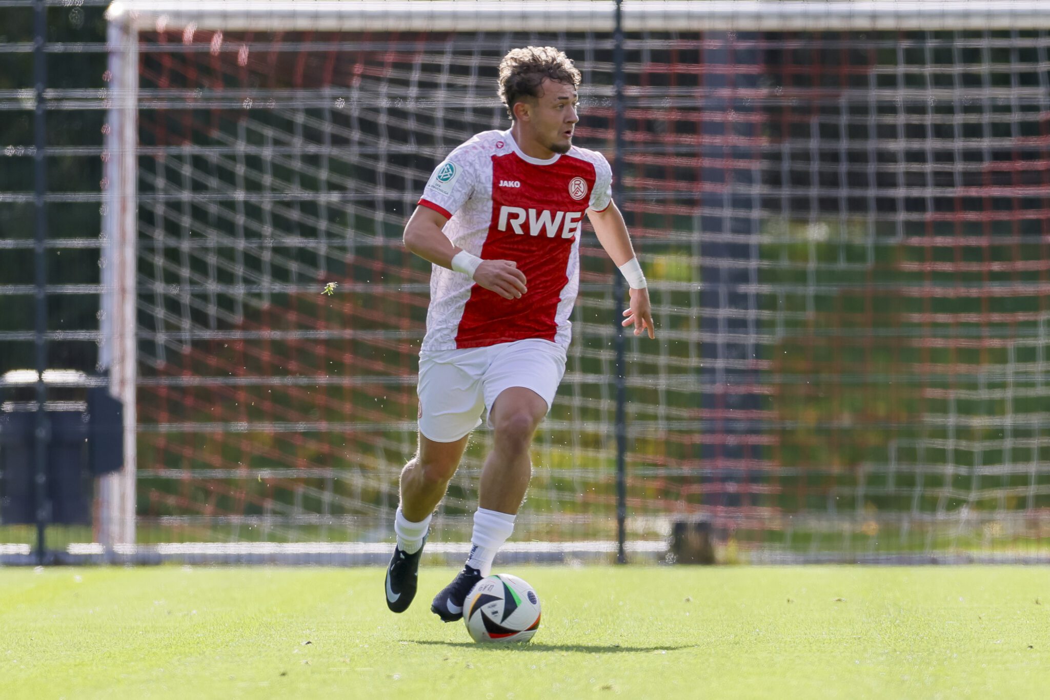 Nach 1:1 bei S04: U19 empfängt Zebras zum nächsten Derby – Rot-Weiss Essen