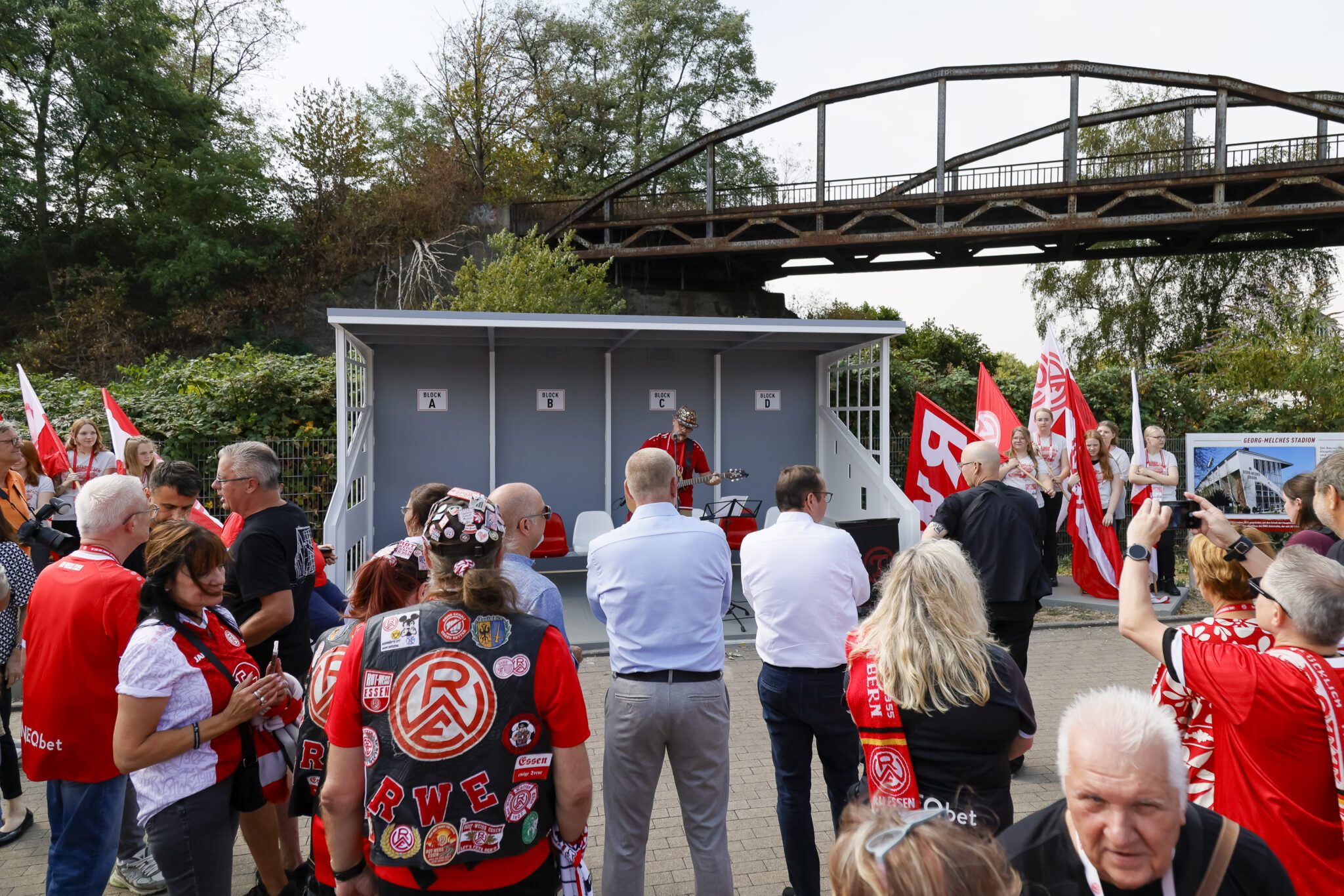 RWE-Geschichte zum Entdecken: Die „Kleine Gruga“ ist fertig – Rot-Weiss Essen