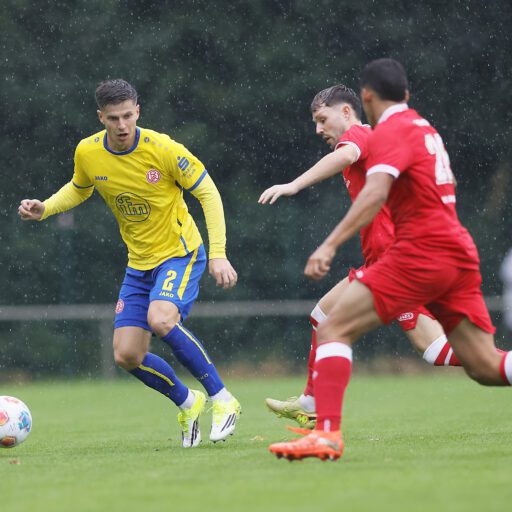 Niederrheinpokal: RWE zieht in Sonsbeck in 2. Runde ein