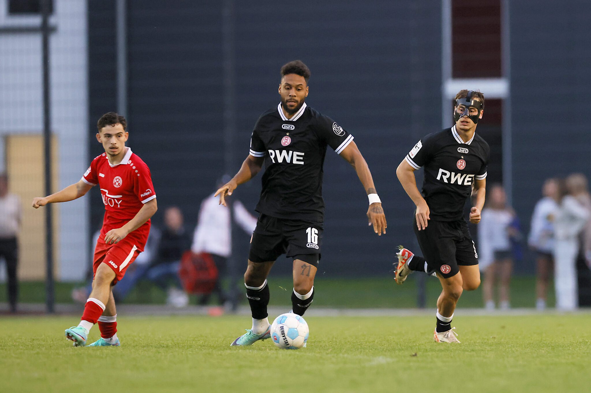 RWE gewinnt Testspiel beim SV Schermbeck mit 7:0 – Rot-Weiss Essen