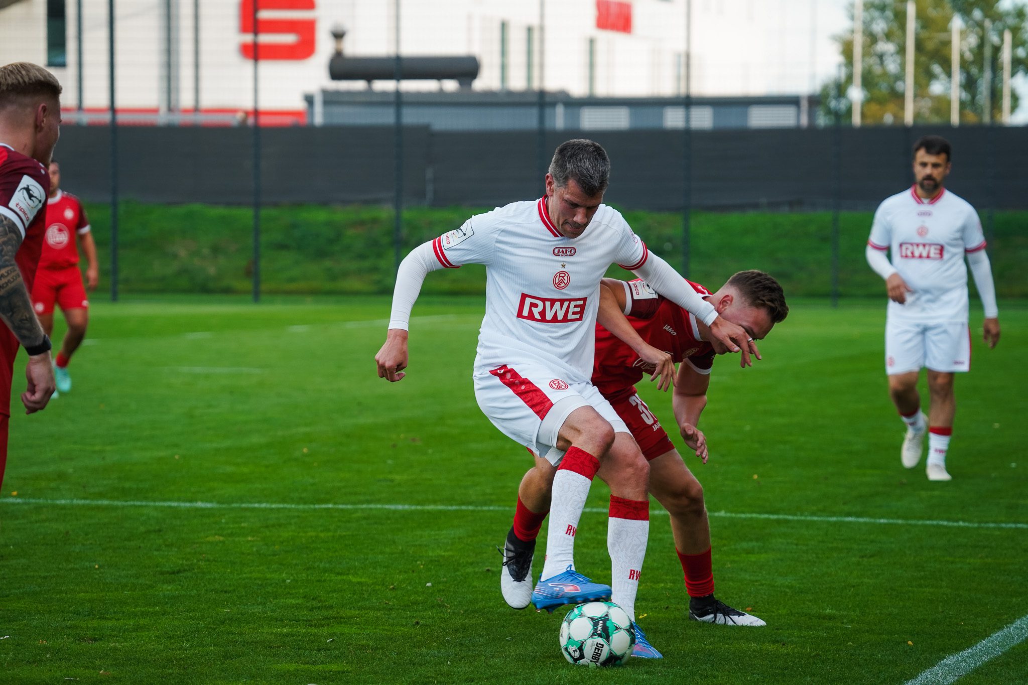 RWE-Blitzturnier „Vorstand & Friends“: Gemeinsamer Fußballabend an der Hafenstraße – Rot-Weiss Essen