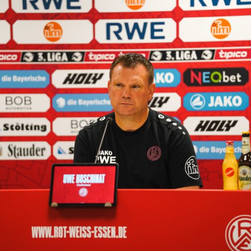 Pressekonferenz vor Rostock