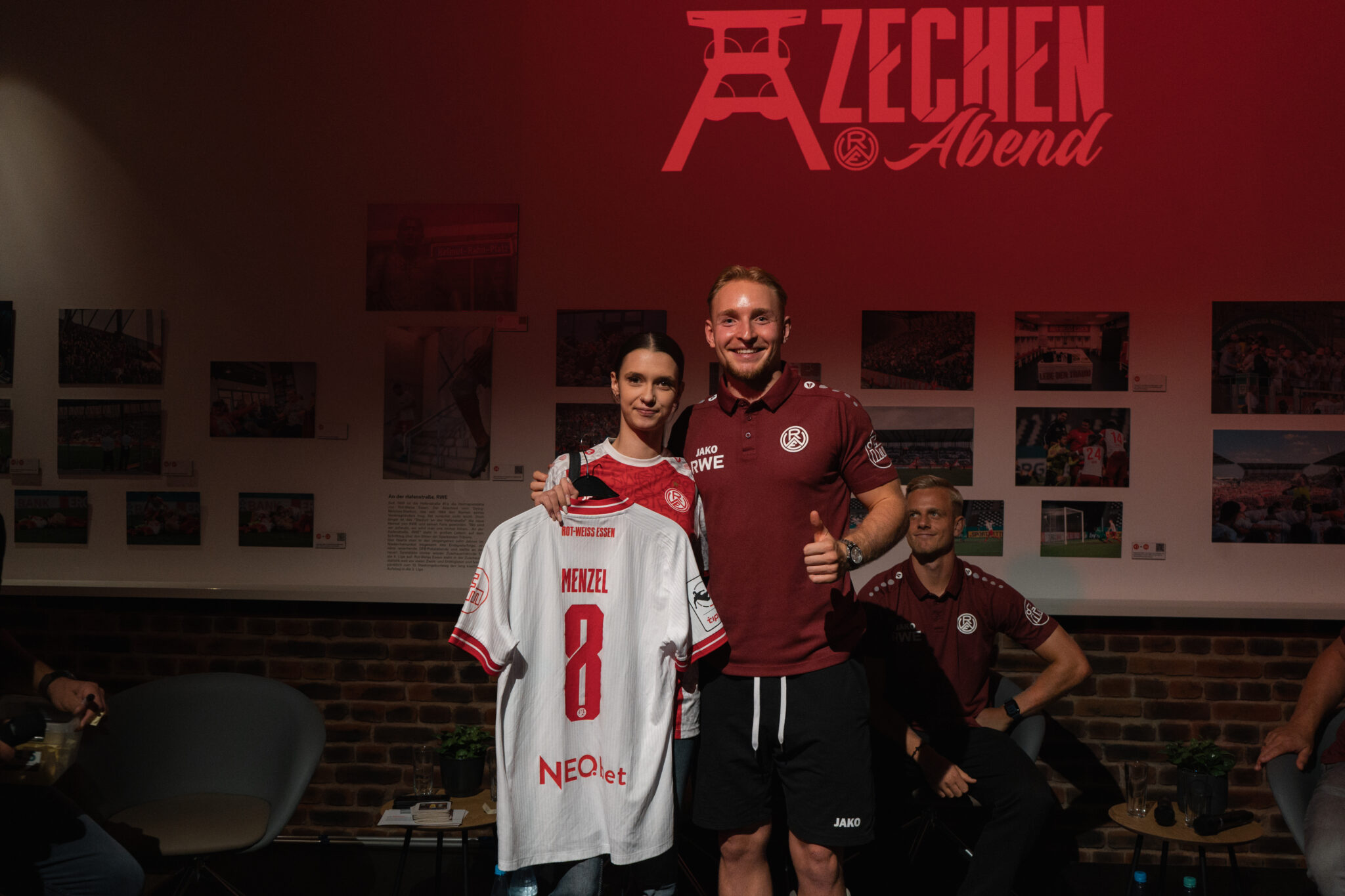 Großer Andrang: 270 RWE-Fans kamen zum ersten Zechenabend – Rot-Weiss Essen