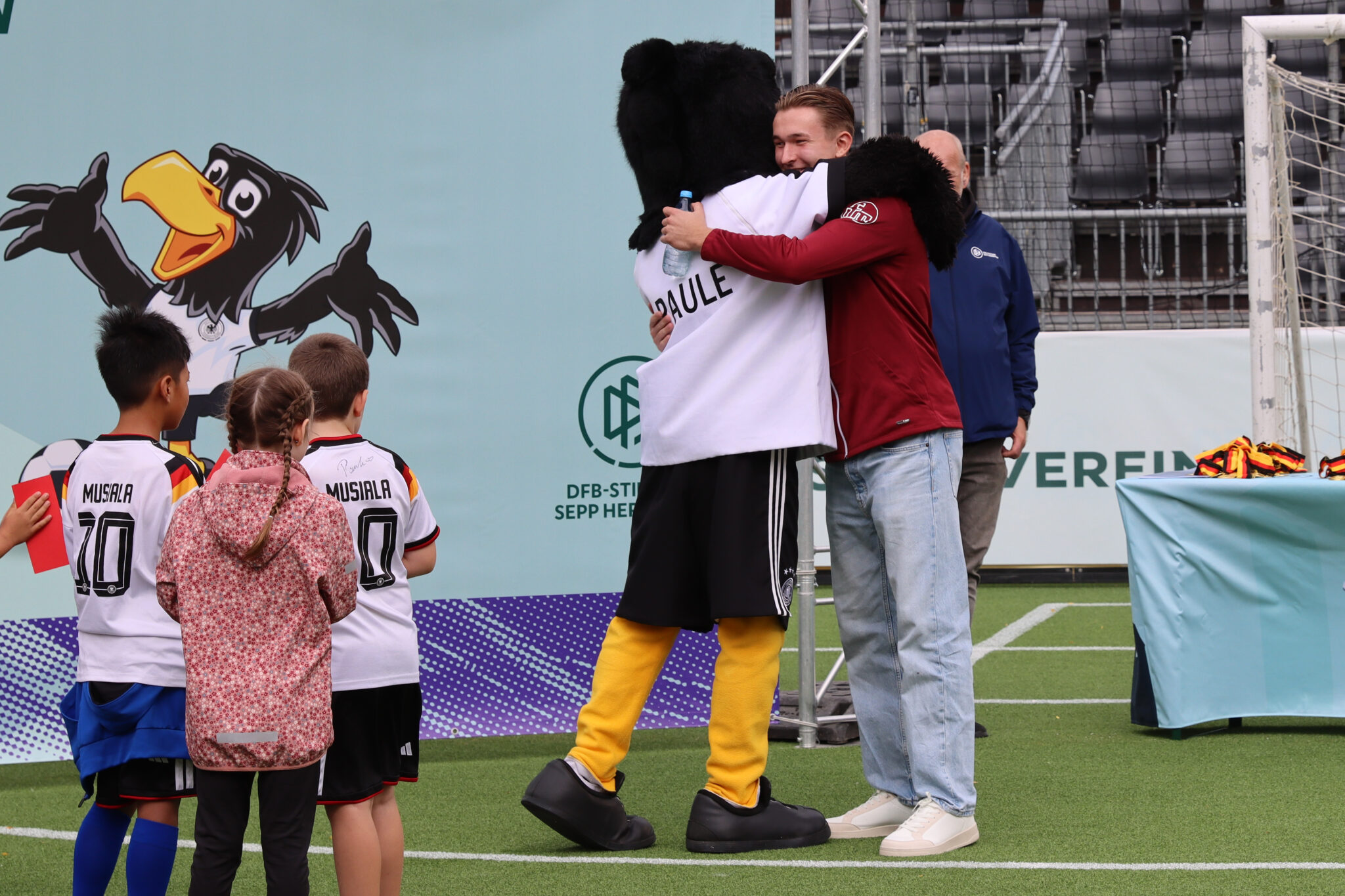 "Völlig losgelöst" am Kennedyplatz: Romero Gerres beim Sepp-Herberger-Tag – Rot-Weiss Essen